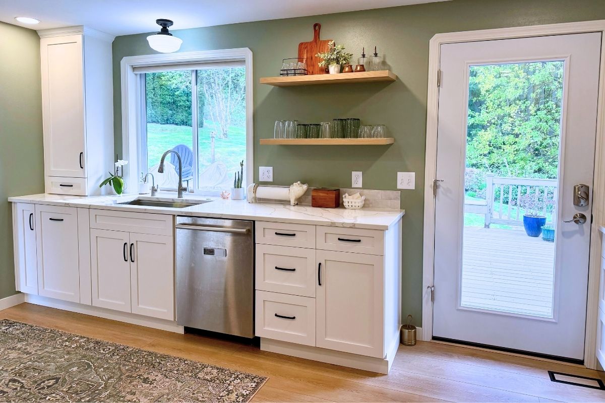 Slider-Image-Kitchen-Shelves